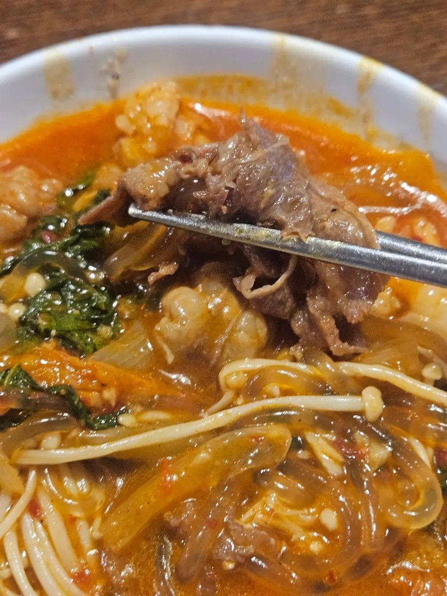Pot of beef tripe hot pot boiling