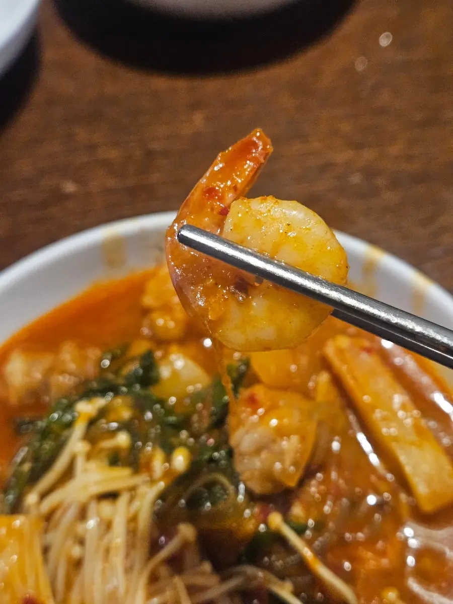 Tripe hot pot with shrimp, potato, and hand-pulled dumpling dough
