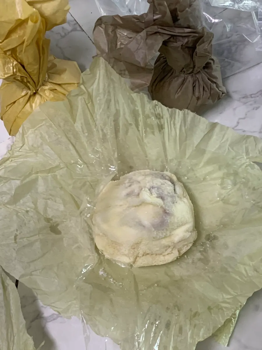 撒满卡斯提拉粉的无花果麻糬