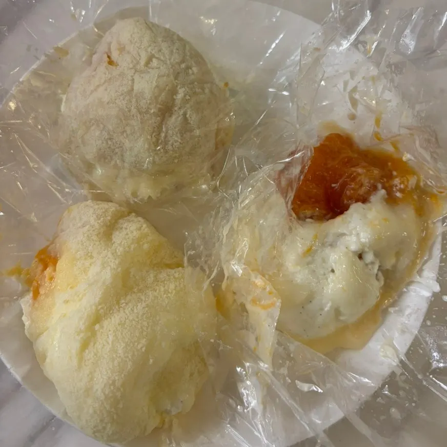 Persimmon yogurt mochi burst open after 5 hours