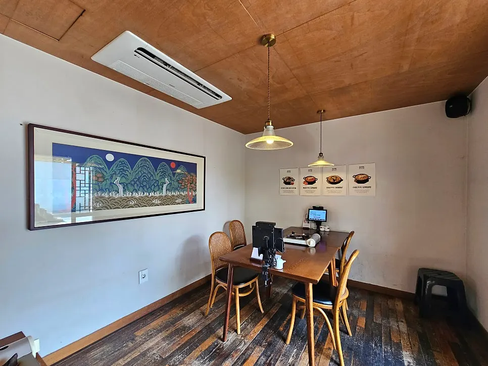 Room-like annex space at Dongyang Baekban