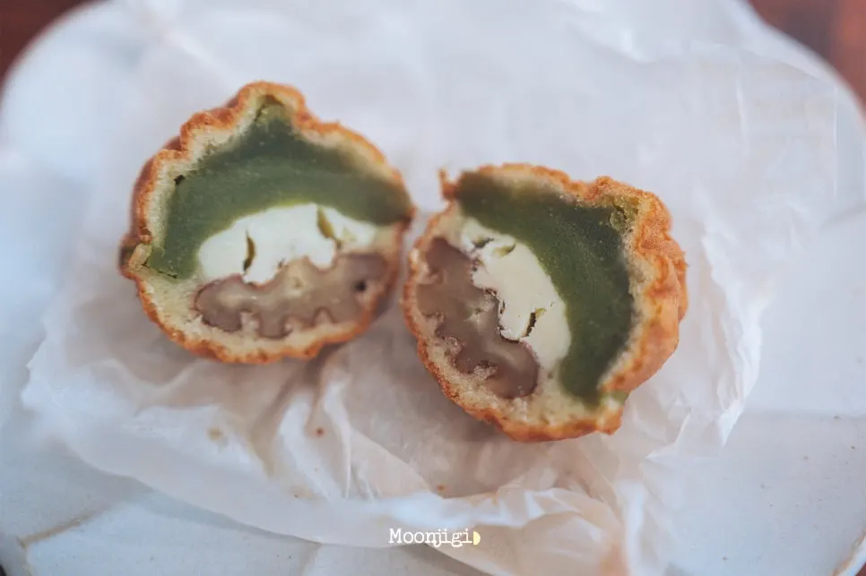 완두크림치즈 호두과자