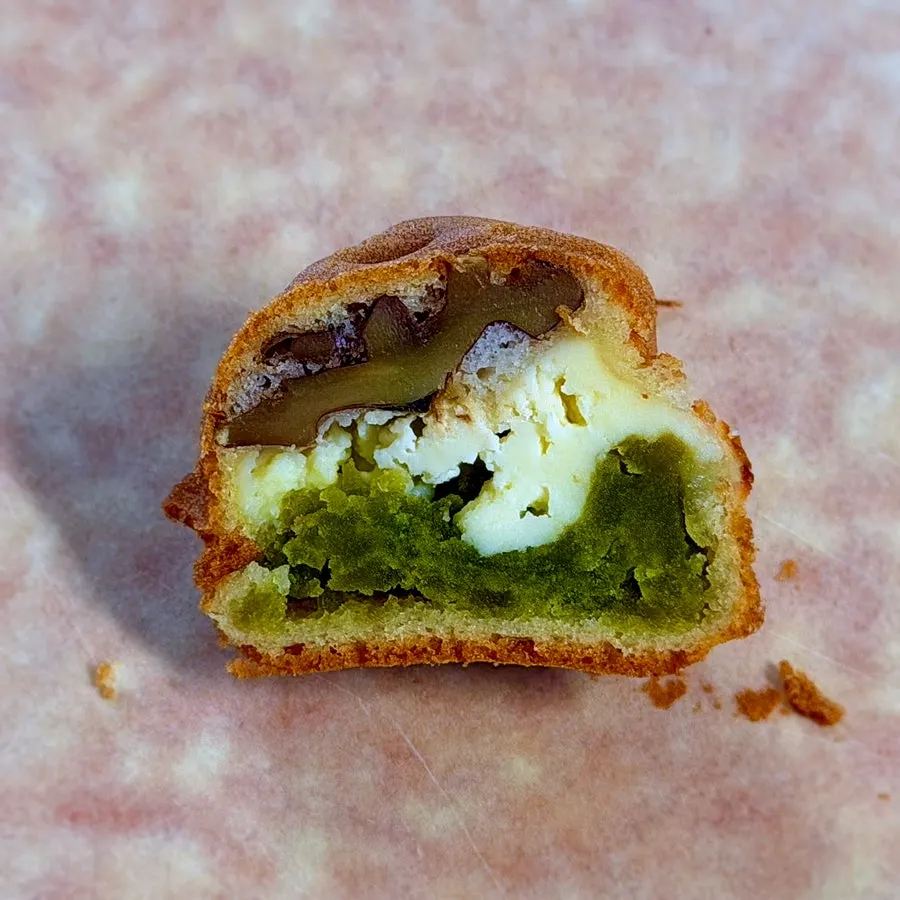 Comparison of three walnut pastry flavors
