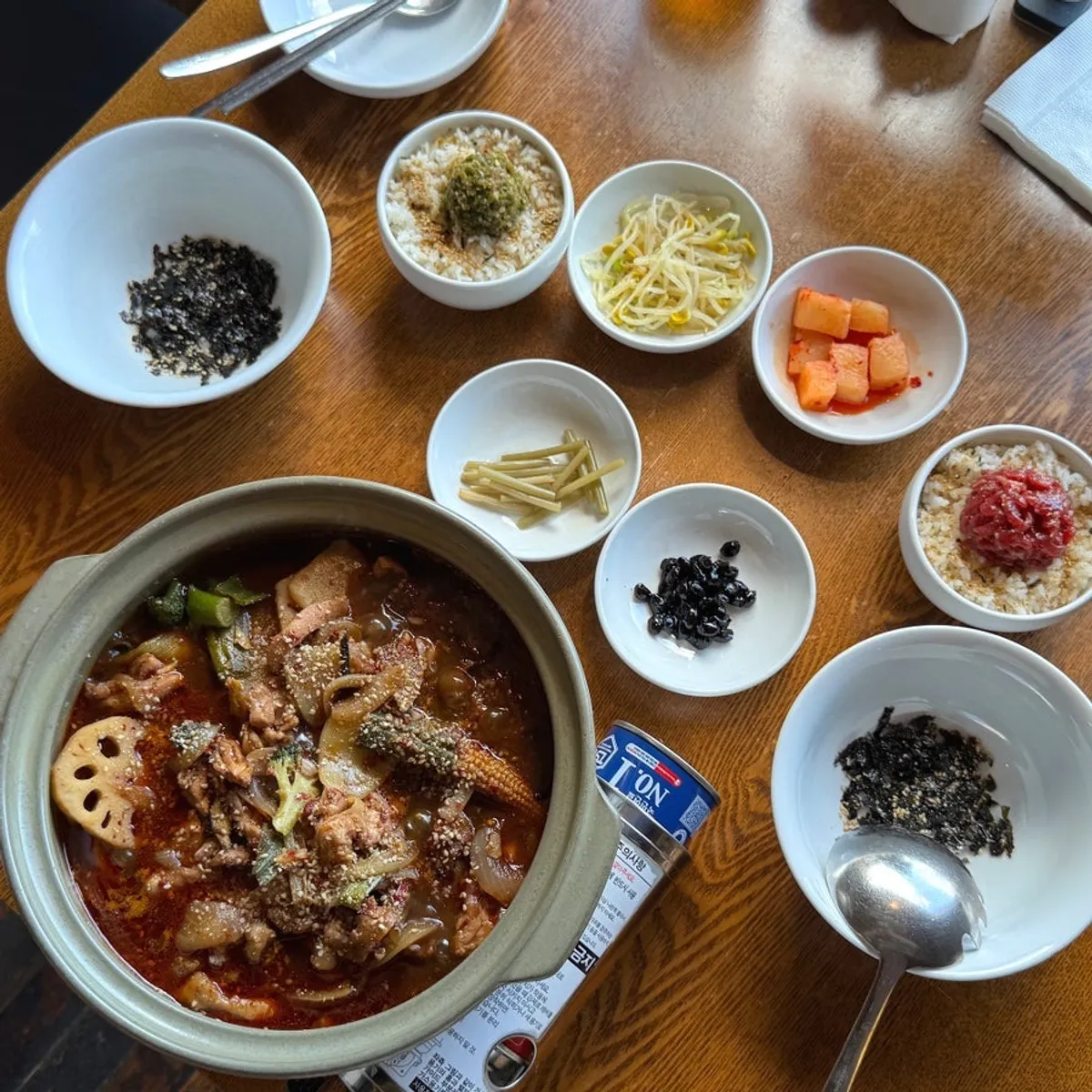 경주 황리단길 동양백반 본점 대표 사진