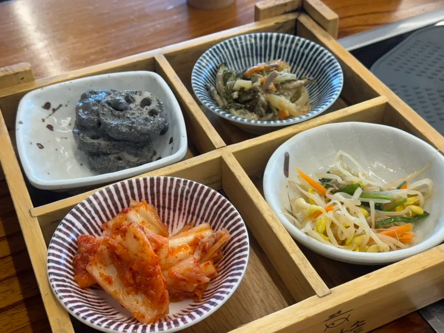 Side dishes from the set meal at Handa Sot Gyeongju