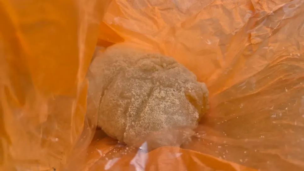 Mochi with the hanji wrapping removed