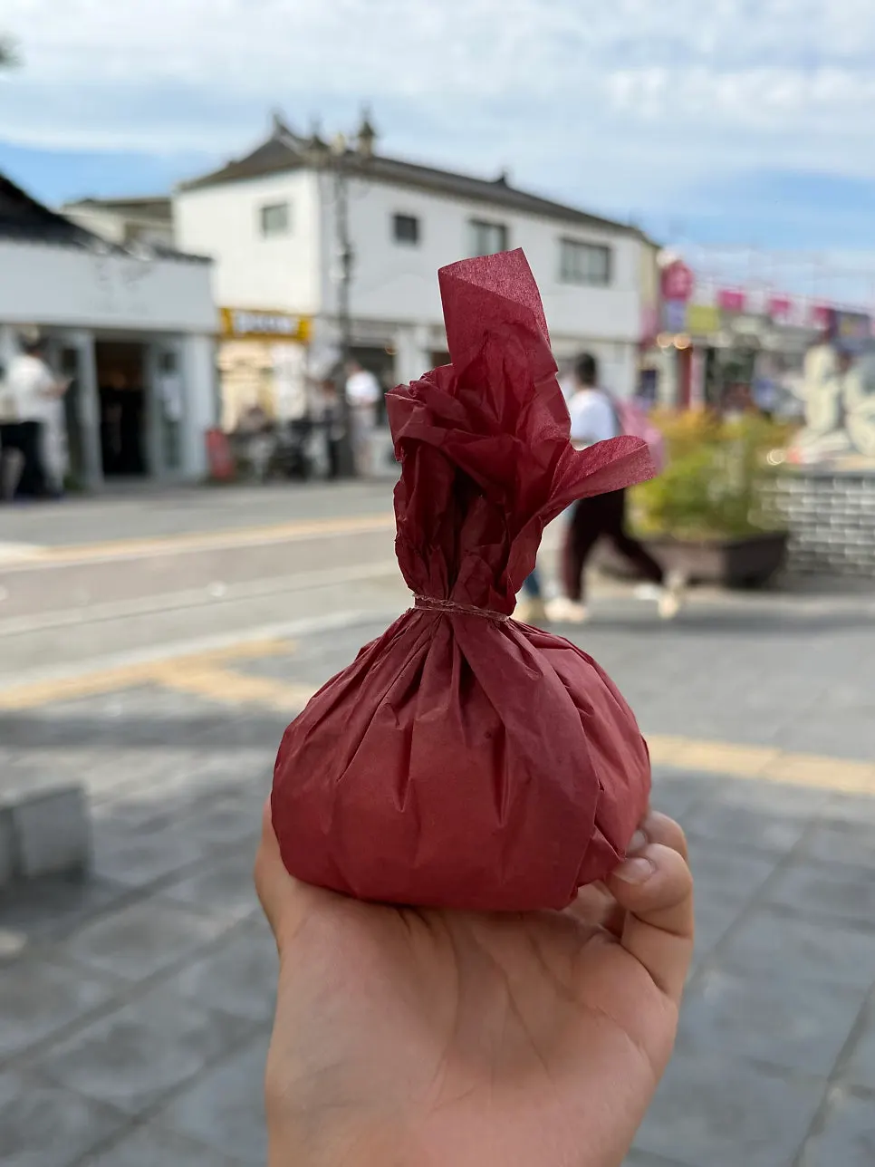 Three packed fruit mochi from Tareudang