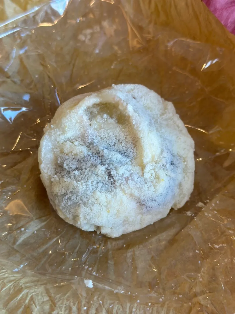 Cross-section of the peach yogurt mochi cut in half