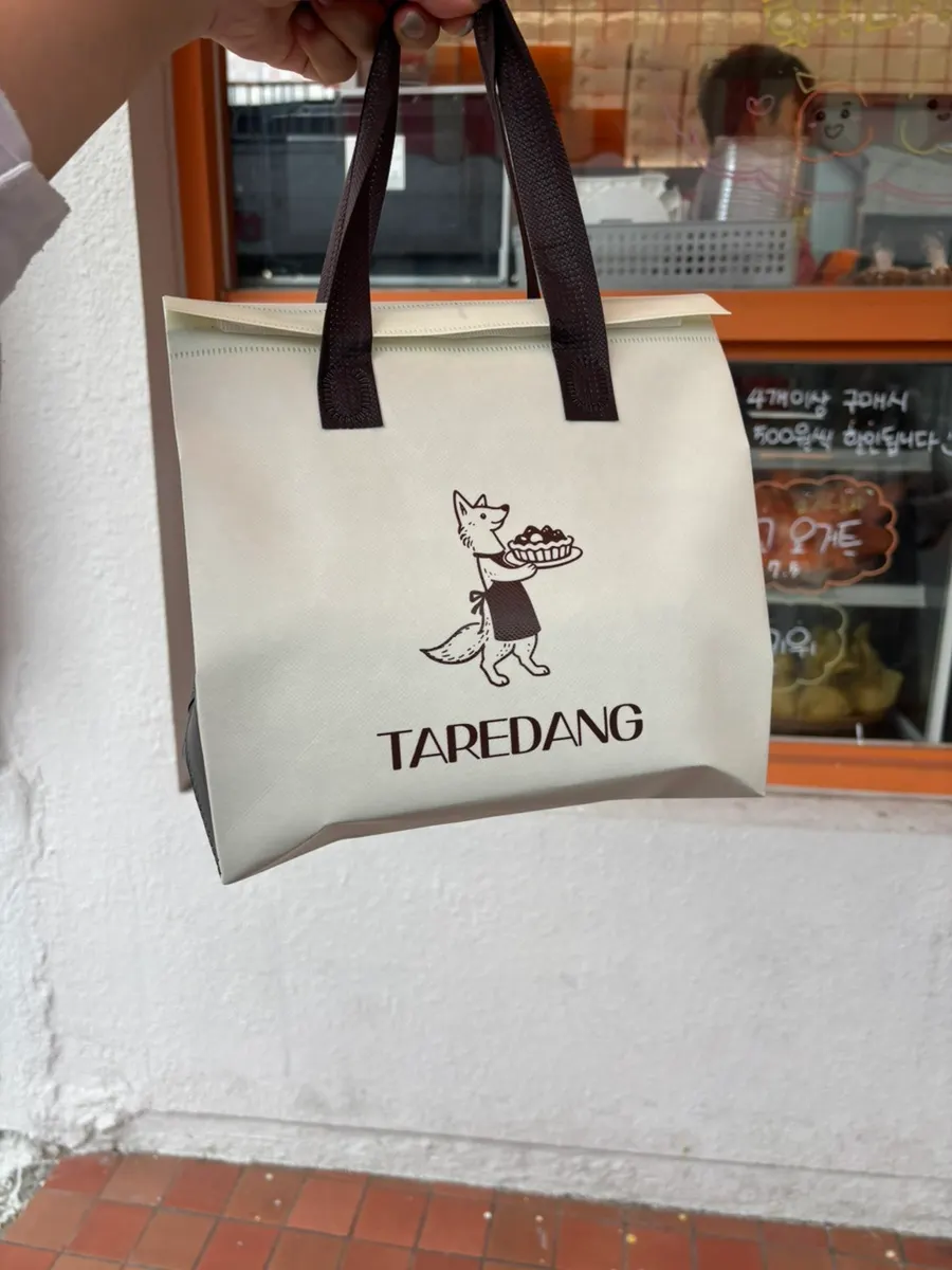 Tareudang menu and price board