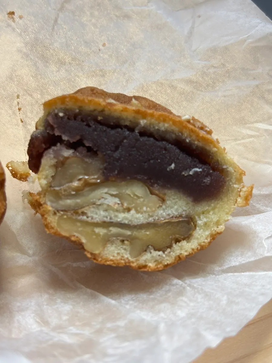 A single red bean walnut pastry