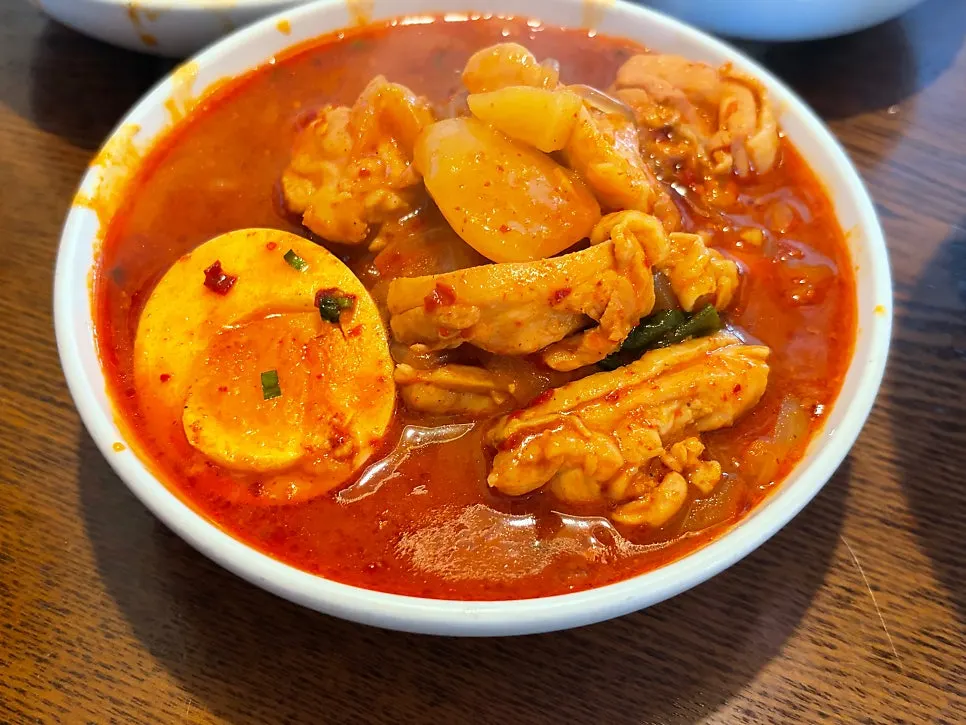 Sweet-and-spicy dakbokkeumtang seasoning