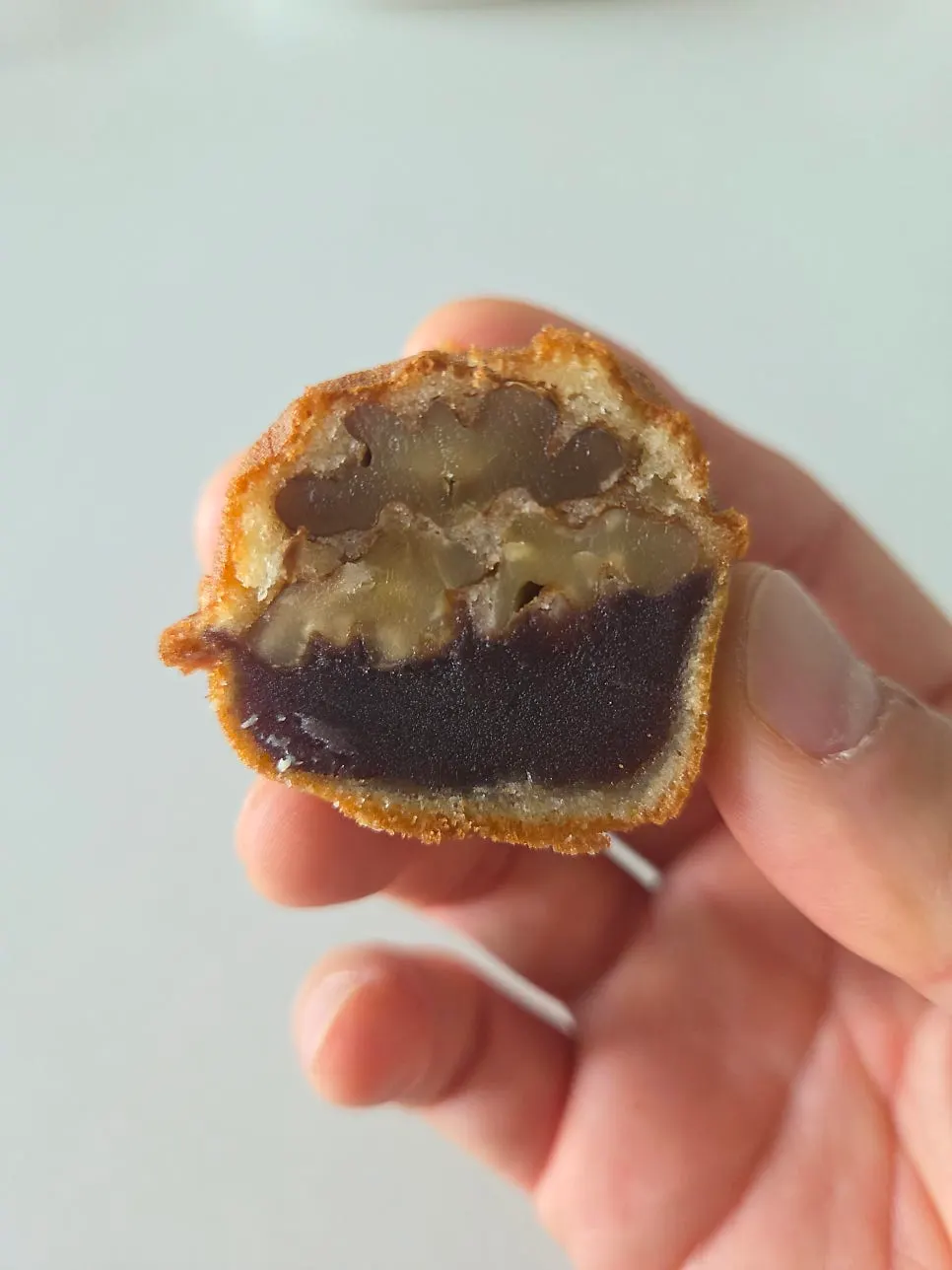Low-sugar red bean walnut pastry