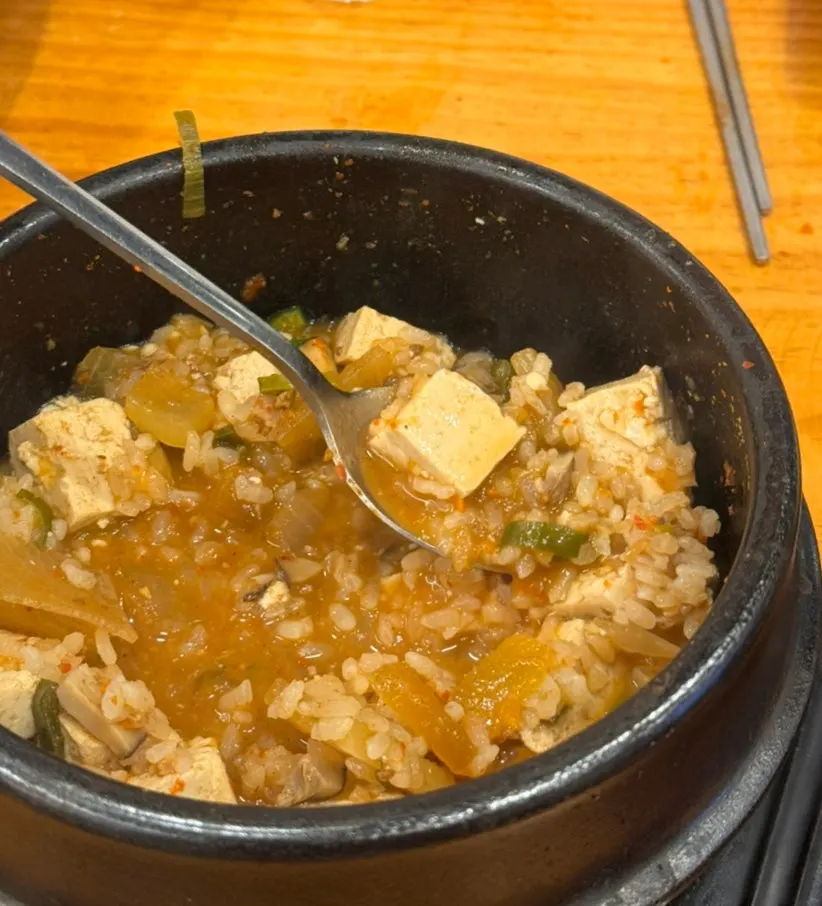 게와 무가 들어간 된장찌개