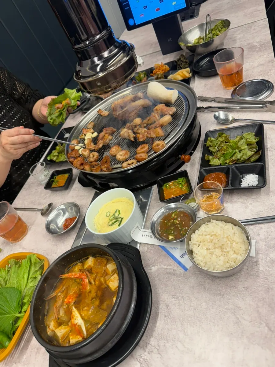 쫀득하게 구워진 막창 단면