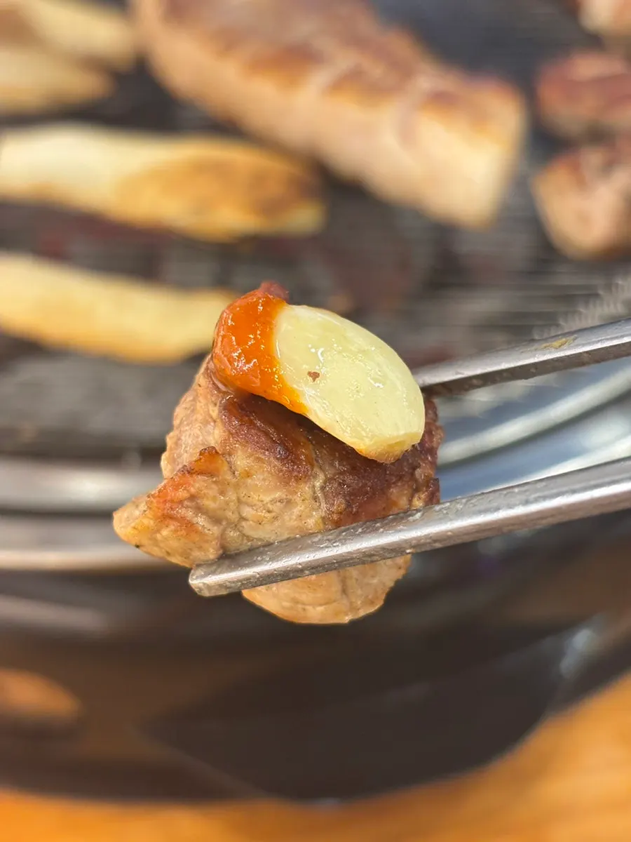 된장찌개와 공기밥 상차림
