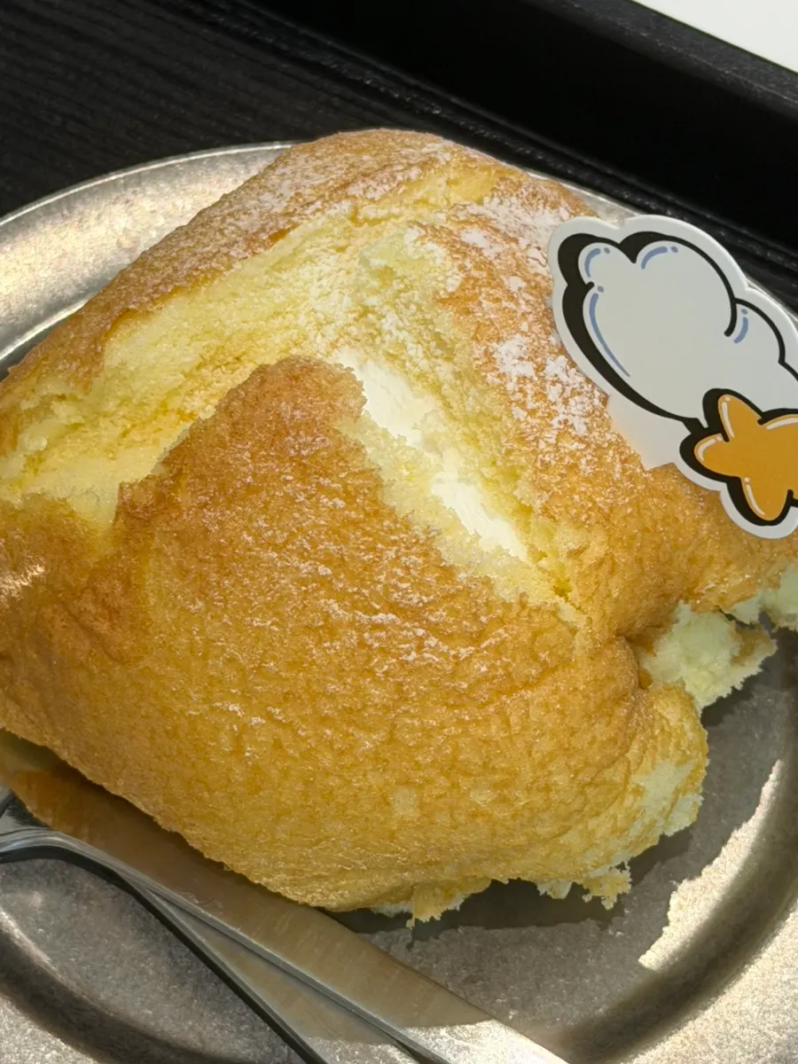 겹겹이 결이 있는 티슈브레드