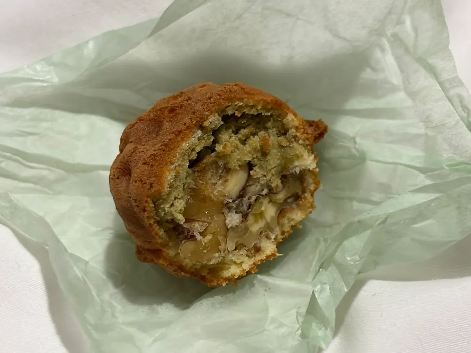 은은한 말차 향 호두과자