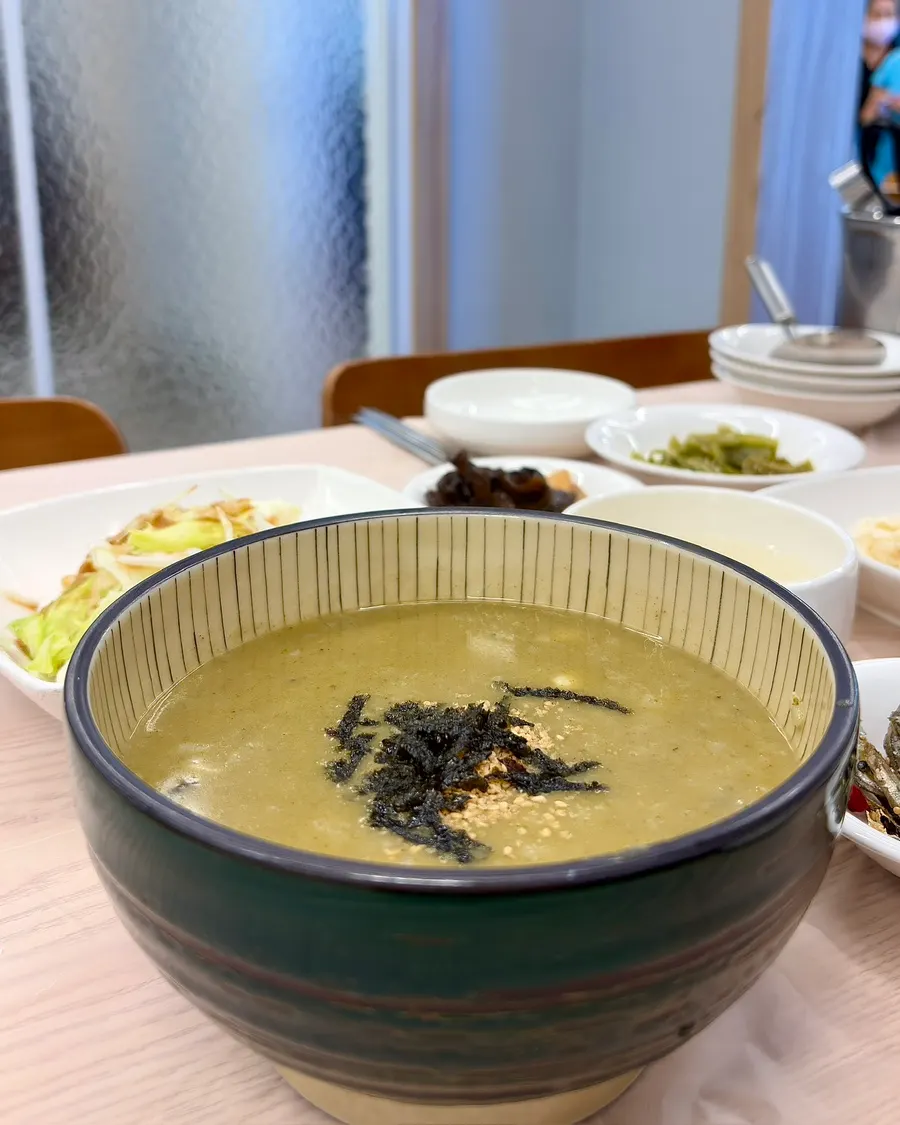 A bowl of abalone porridge at Wando Cham Jeonbokjip