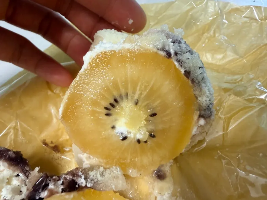 Cross-section of the tangy-sweet gold kiwi mochi