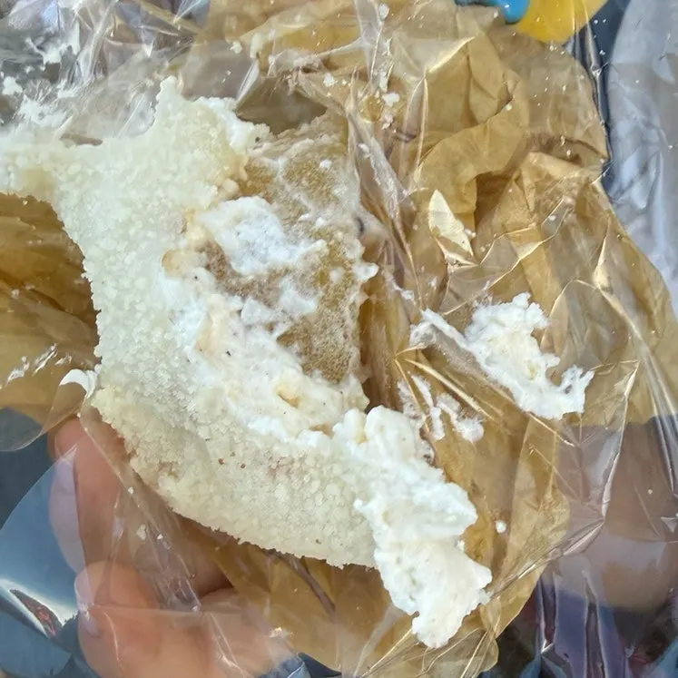 Individually packaged Tareudang kiwi mochi