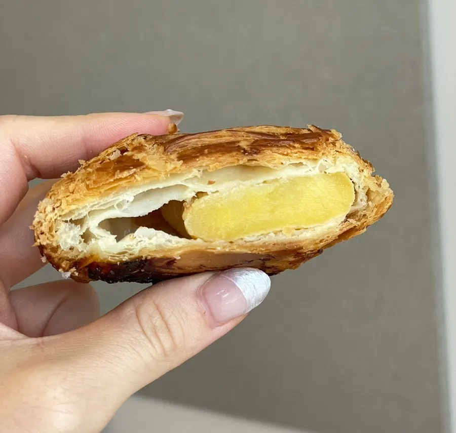 Cross-section of the pie with no browning even the next day