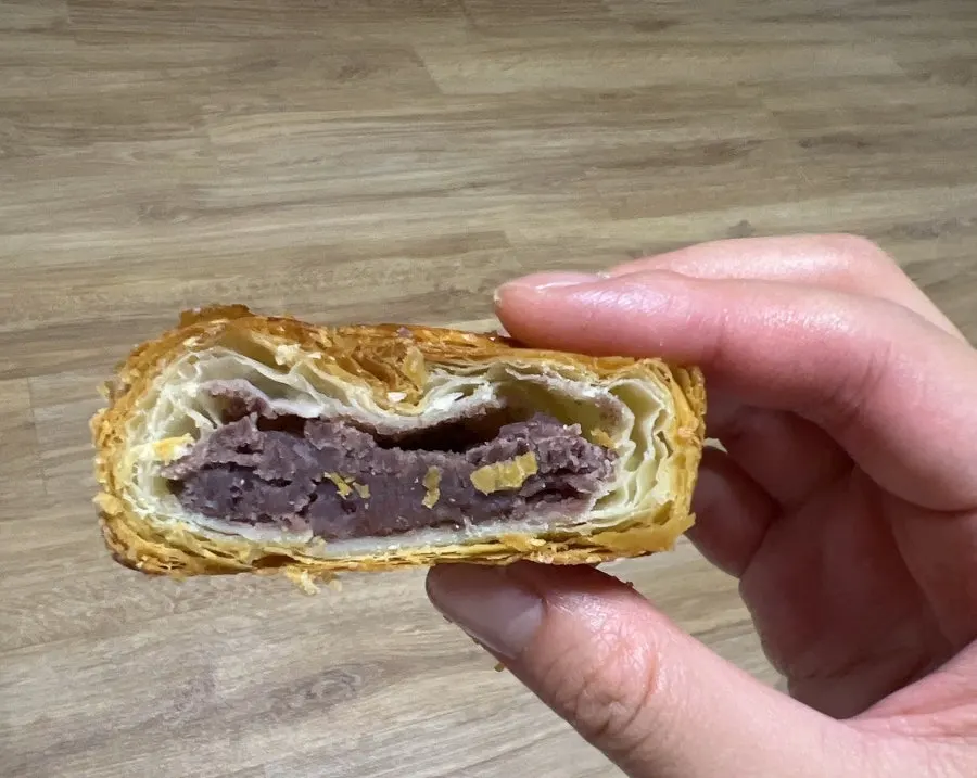 Tokyo red bean pie packed with red bean paste