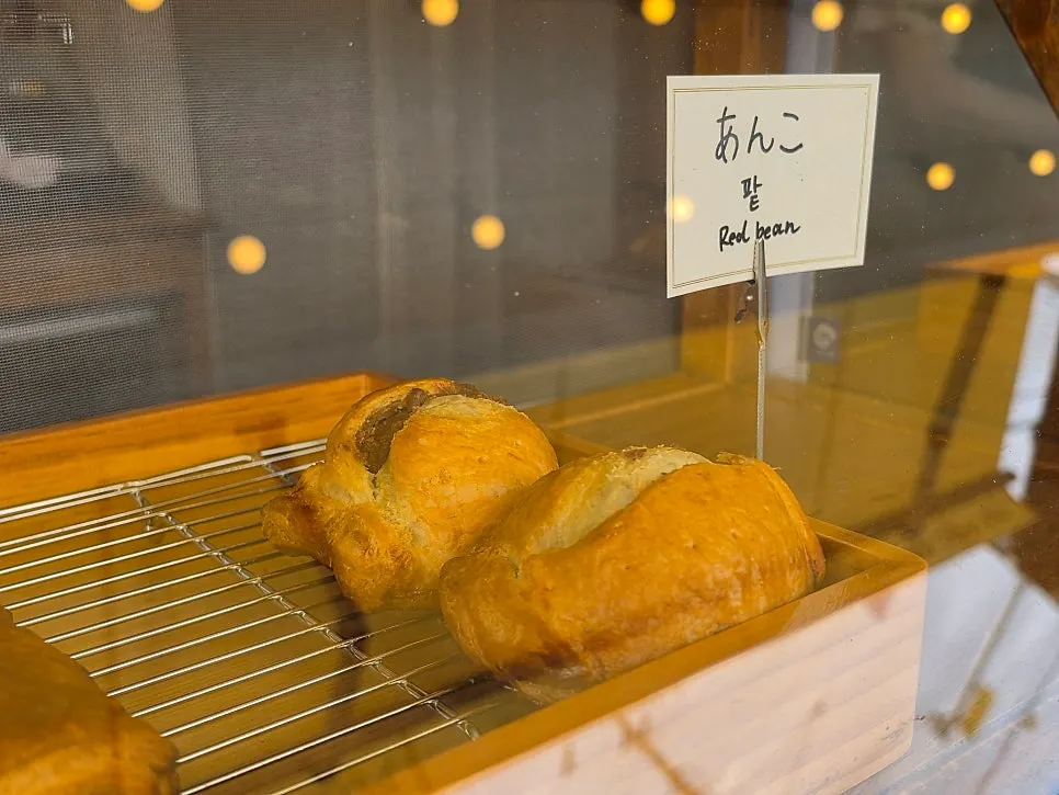 Display case with only a few pies left in the afternoon