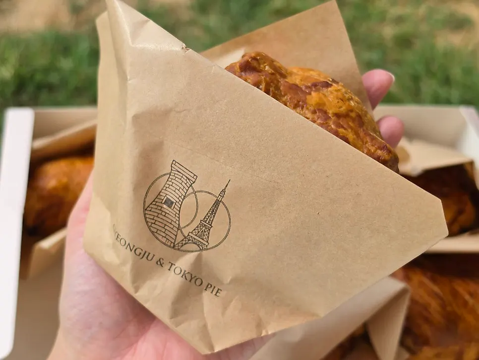Design of Gyeongju Tokyo Pie's individual wrapping