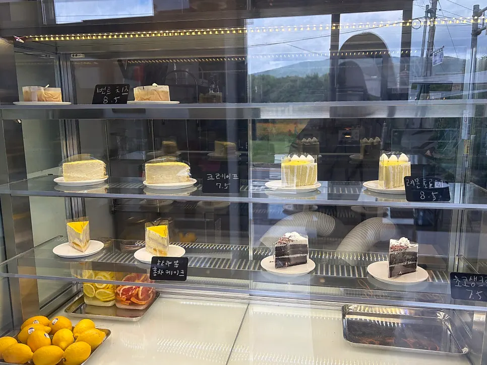 Exterior of Yard café in Gyeongju's Bomun Tourist Complex