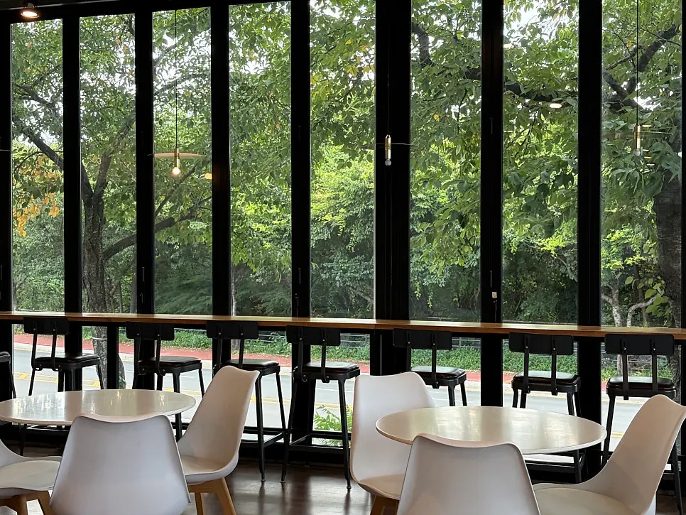 Outdoor terrace at Yard café
