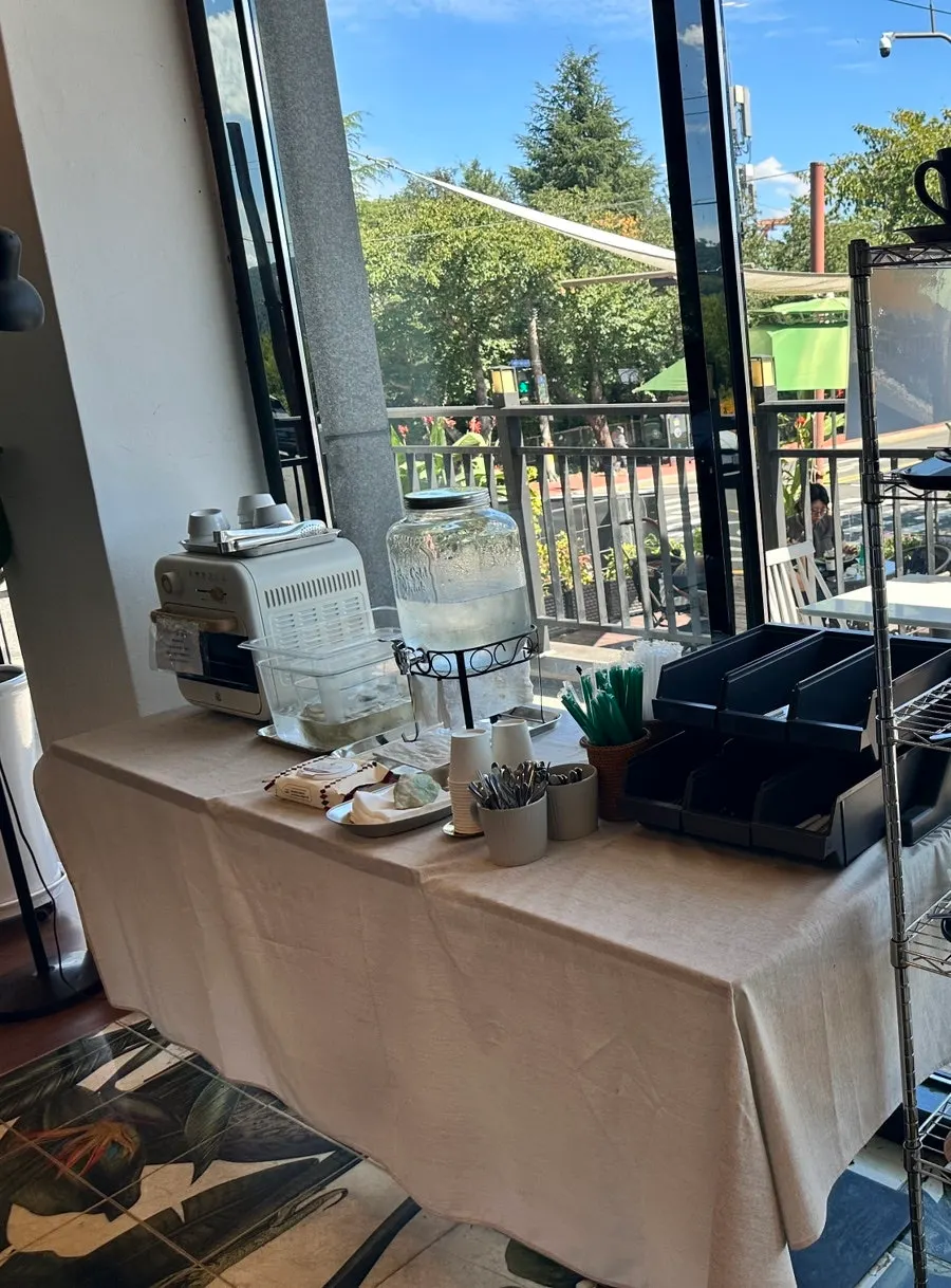 Café Yard's self-bar corner