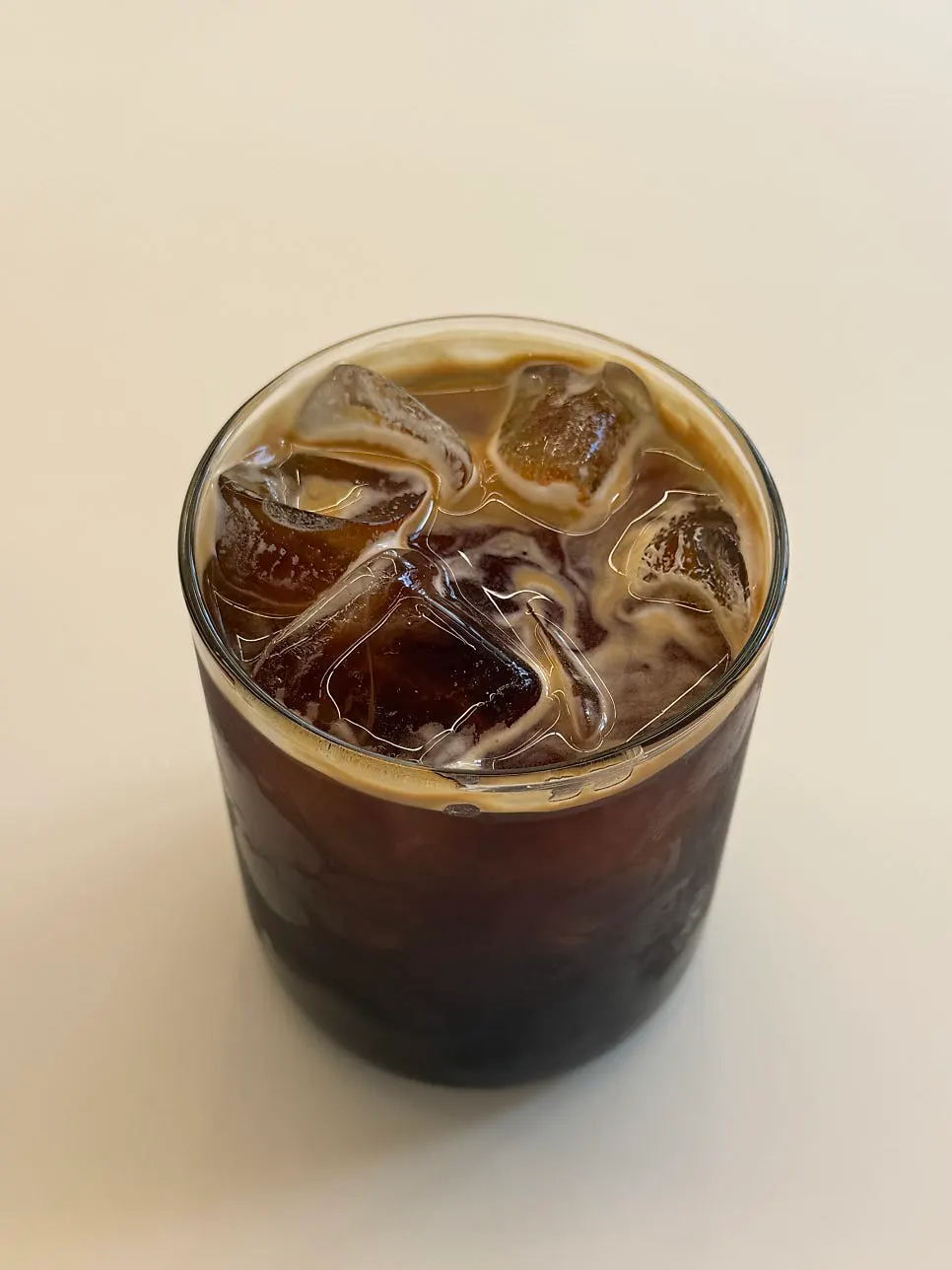 Low-acidity americano paired with the pineapple smoothie