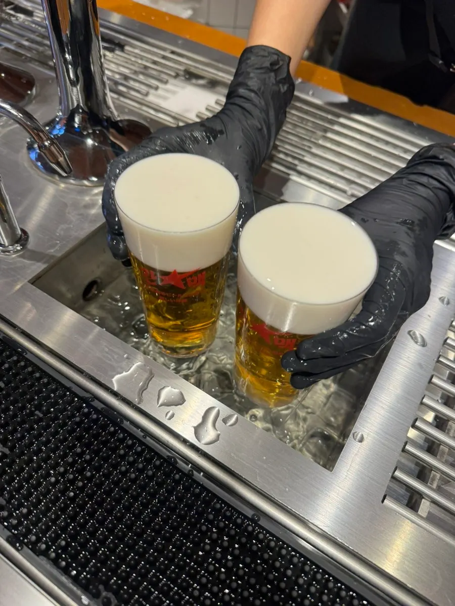 생맥주 종류가 적힌 간빠맥주 메뉴판