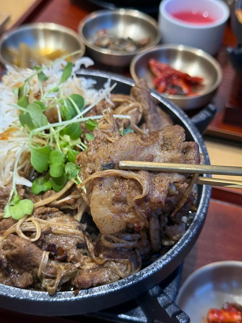 Grilled bulgogi eaten together with rice