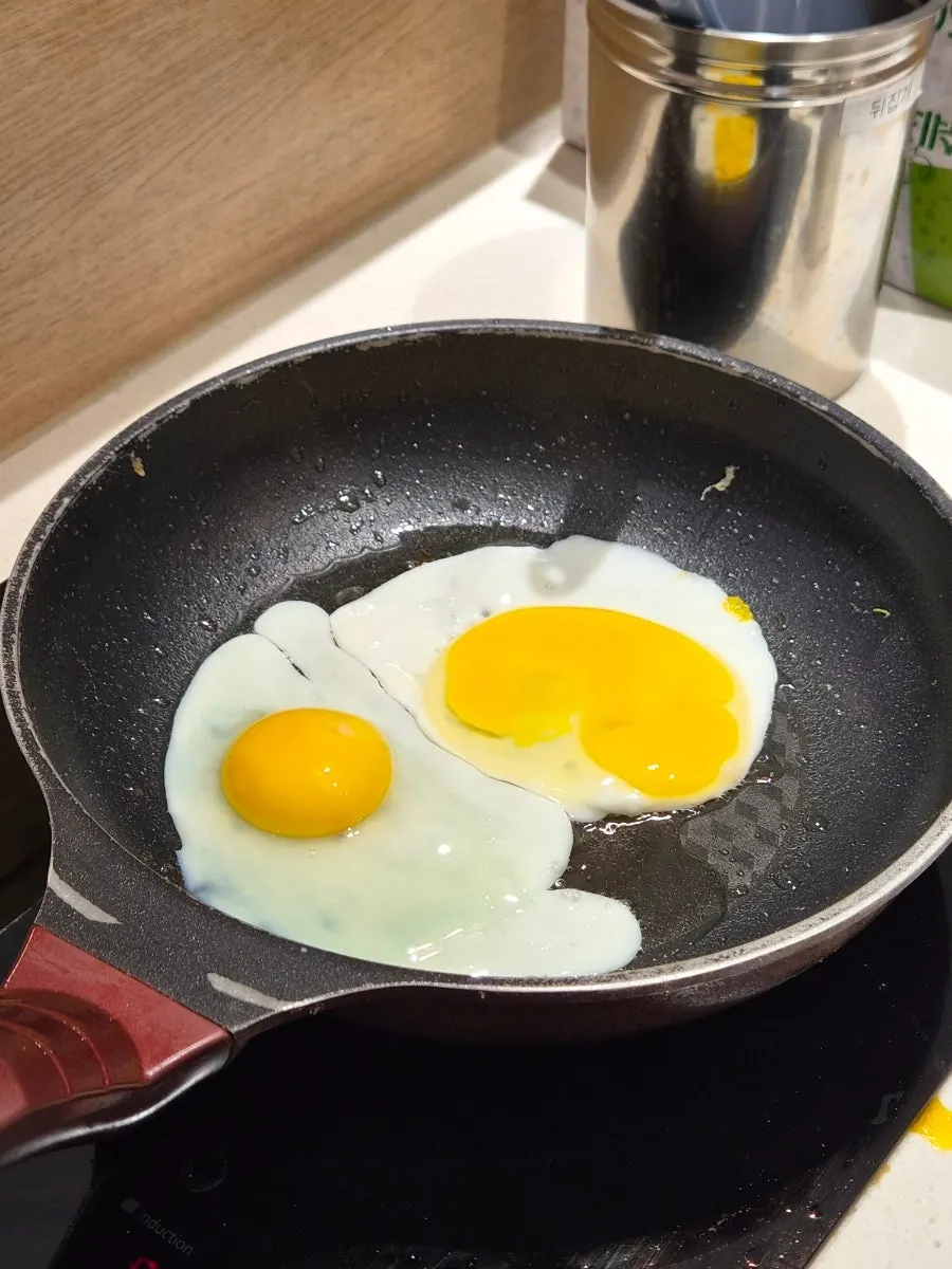 카레와 비빔밥 등 다양한 메뉴