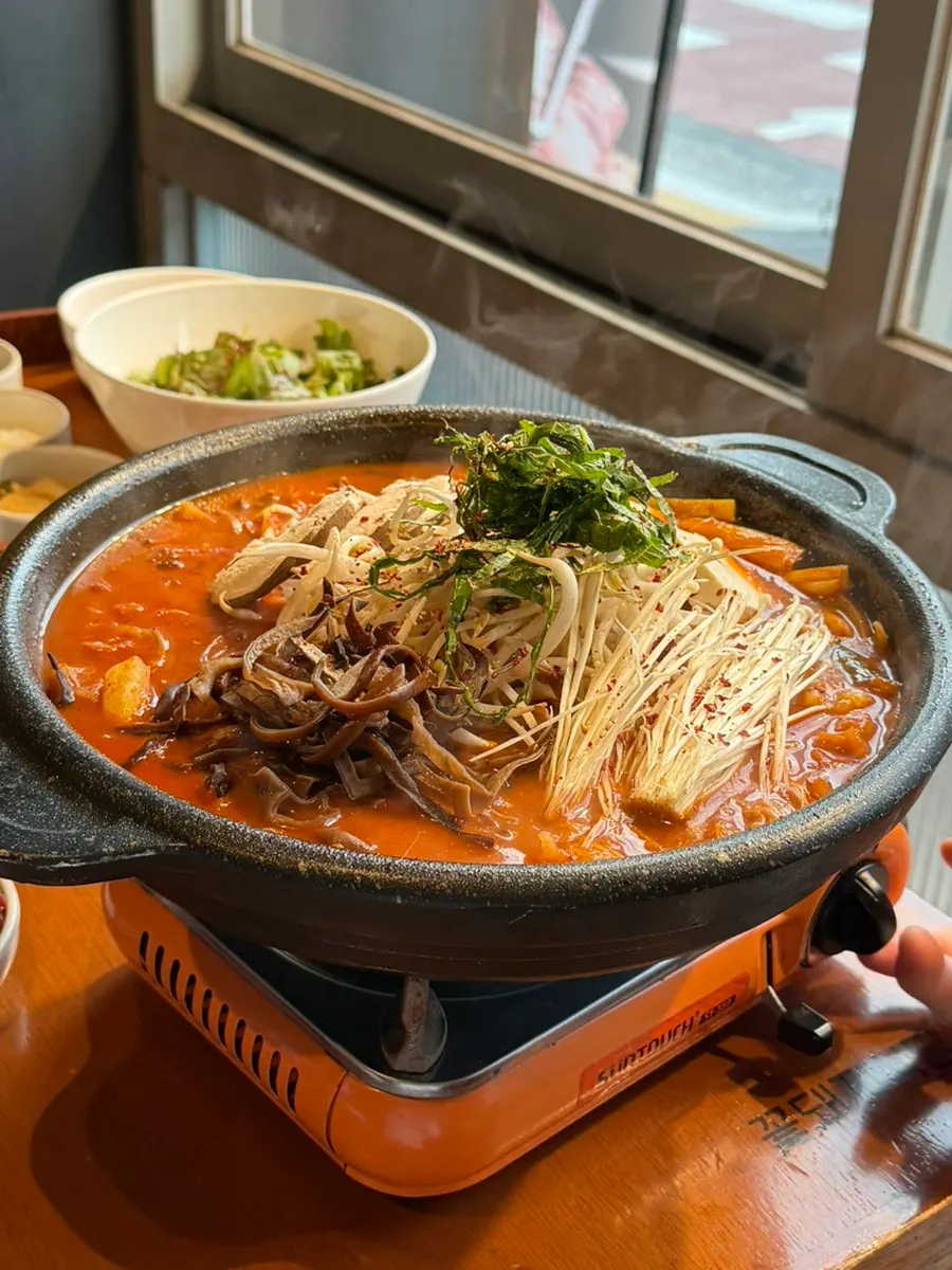 양 많게 나온 곱창전골 중자