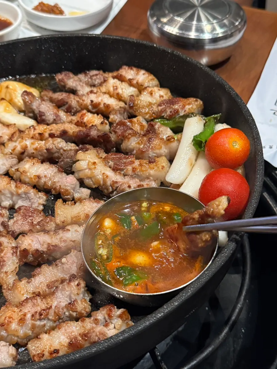 Korean pork and a nine-dish table spread