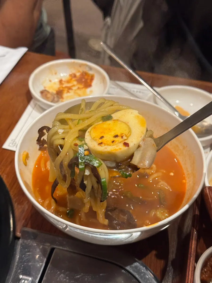 Beef tripe ramyeon meal dish