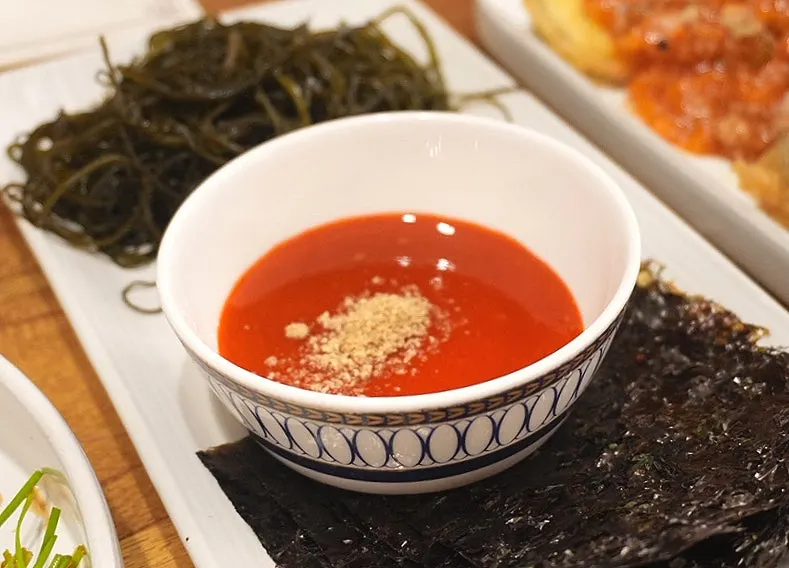 곱창김과 꼬시래기, 초장 곁들임 찬