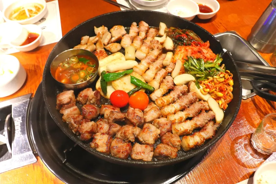 Introduction image of Gyeongsan BBQ restaurant Kkotdwaeji Sikdang Gyeongsan Branch