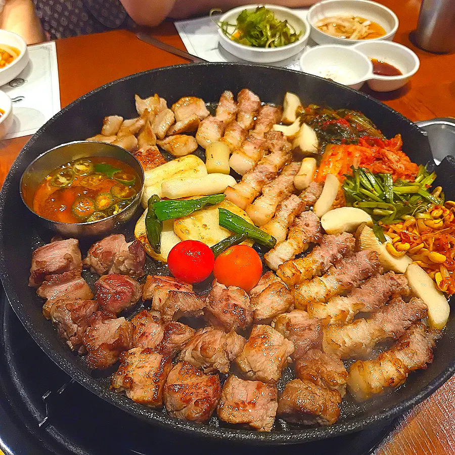 Grilled pork paired with fermented shrimp sauce
