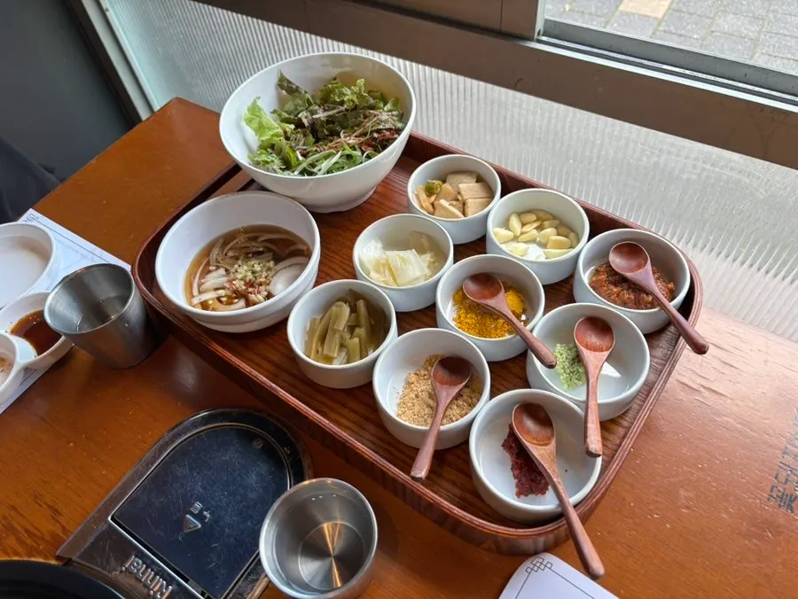 Basic table setting served with the meat