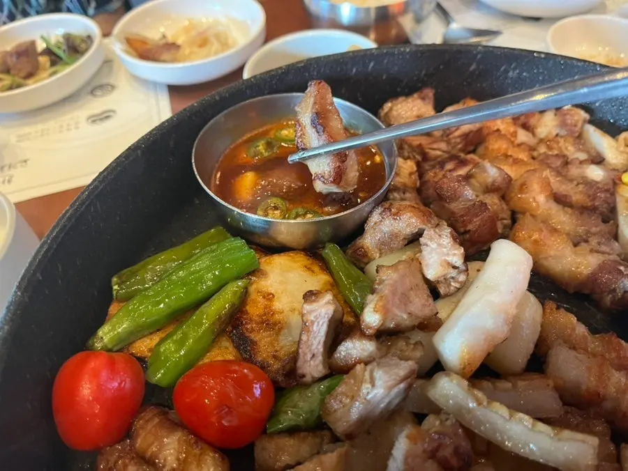 적당히 익힌 특목살 구이