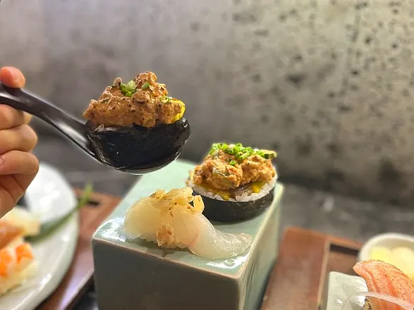 안키모가 푸짐하게 올라간 후토마끼