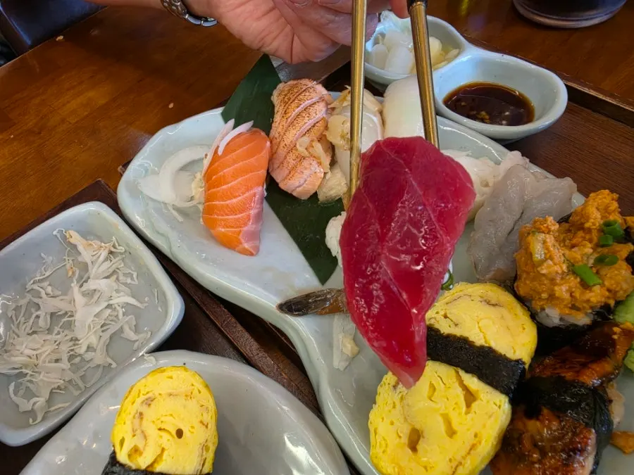 8 pieces of aged nigiri from the value set