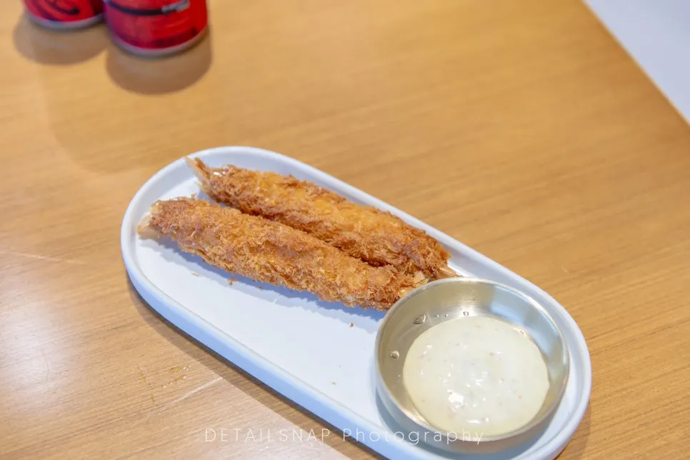 King shrimp tempura in golden batter