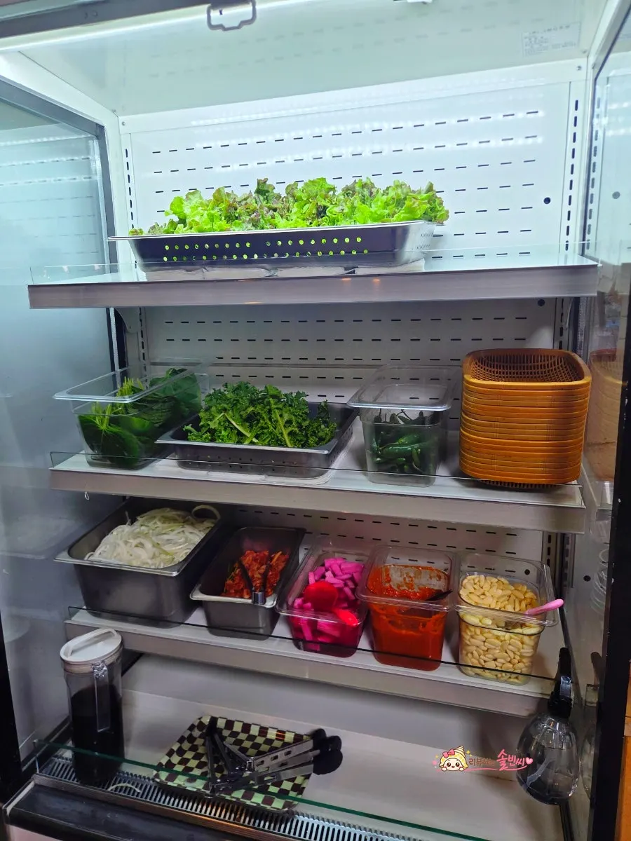 Fresh vegetables at the self-bar