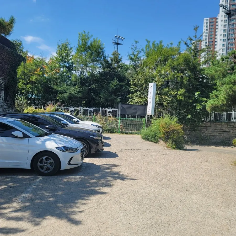 Gyesu Garden's exterior and parking area, across from Starfield Bucheon