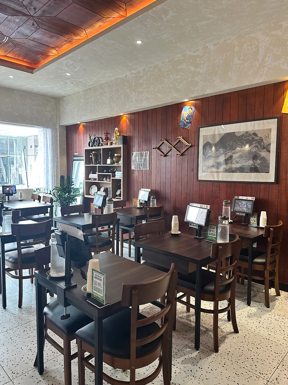 Exterior of Gyewondang Ingye Branch inside Ingye-dong