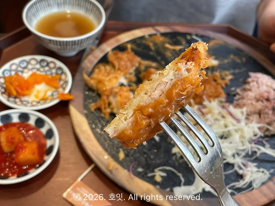 Spicy-tangy golbaengi noodles eaten alongside fried dishes